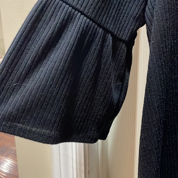 Falls creek peep neck black rubbed shirt - Picture 2 of 5